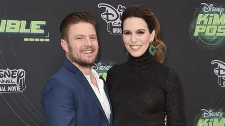 Chloe Carlson Biography, Age, Height, Husband, Net Worth, Family