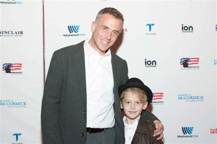 David Eigenberg Biography, Age, Height, Wife, Net Worth, Family