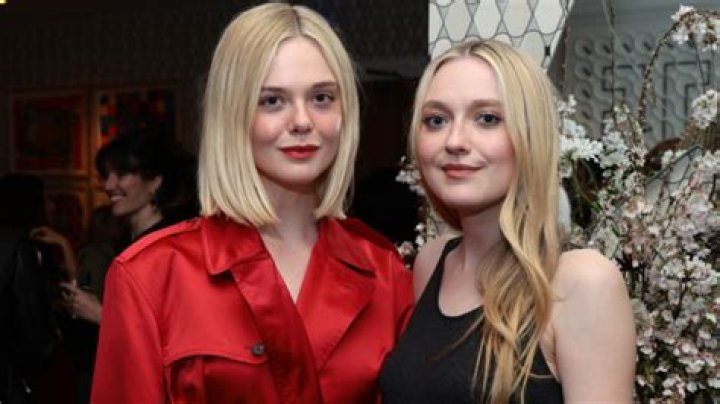 Elle Fanning Biography, Age, Height, Husband, Net Worth, Family