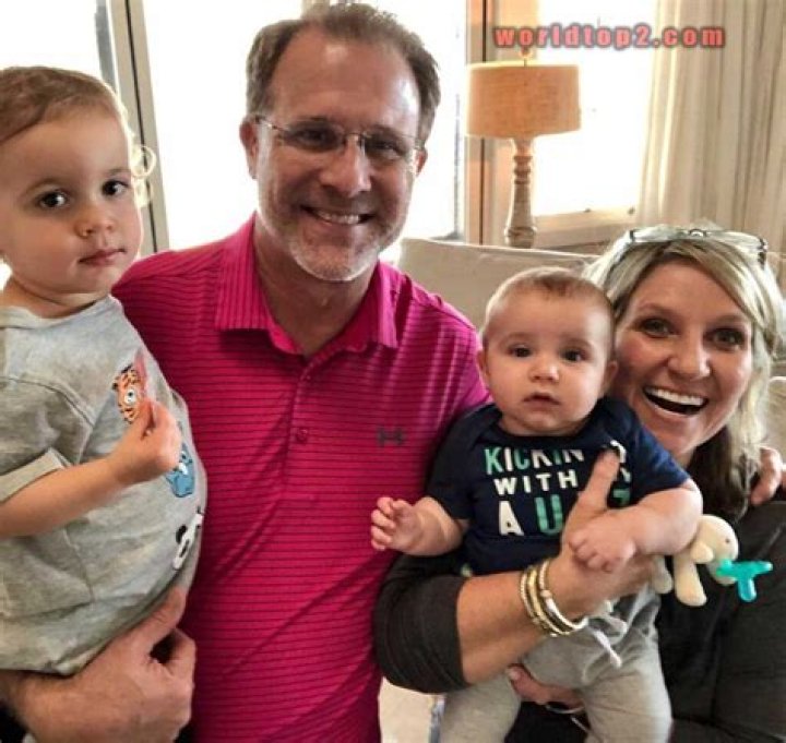 Gus Malzahn Biography, Age, Height, Wife, Net Worth, Family