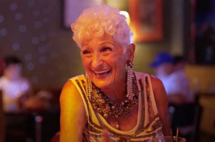 Hattie Wiener Biography, Age, Height, Husband, Net Worth, Family