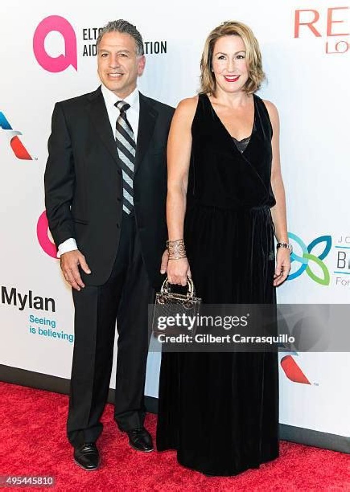 Heather Bresch Biography, Age, Height, Husband, Net Worth, Family