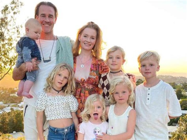 James Van Der Beek Biography, Age, Height, Wife, Net Worth, Family