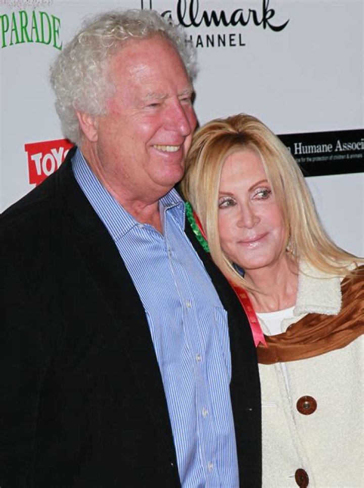 Joan Van Ark Biography, Age, Height, Husband, Net Worth, Family