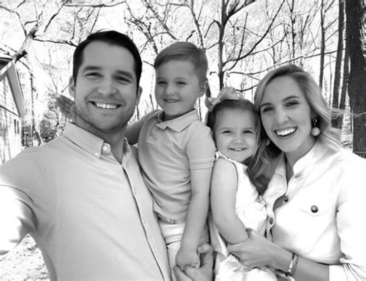 Kenneth Fisher Biography, Age, Height, Wife, Net Worth, Family