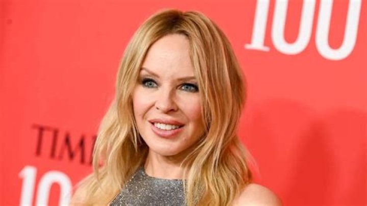 Kylie Minogue Biography, Age, Height, Husband, Net Worth, Family