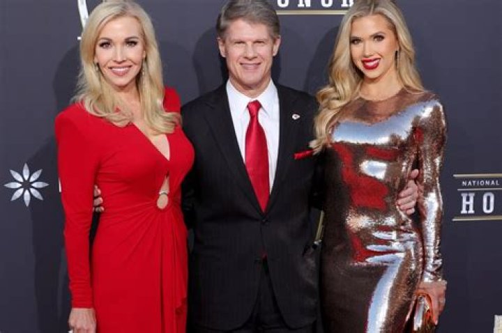 Lamar Hunt Jr. Biography, Age, Height, Wife, Net Worth, Family