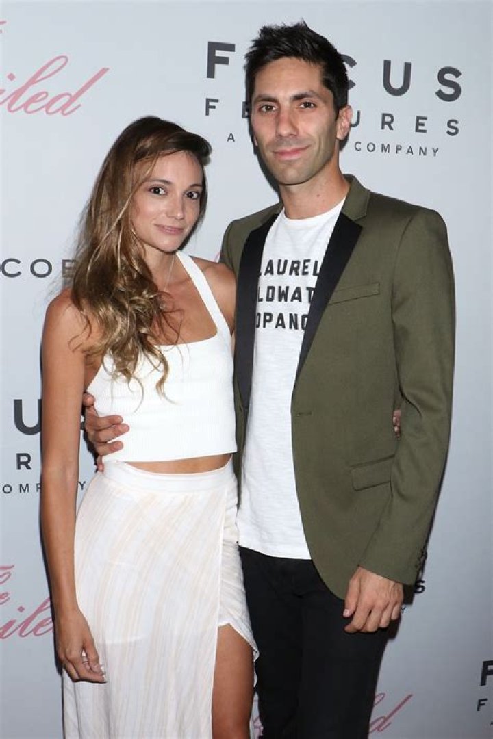 Nev Schulman Biography, Age, Height, Wife, Net Worth, Family