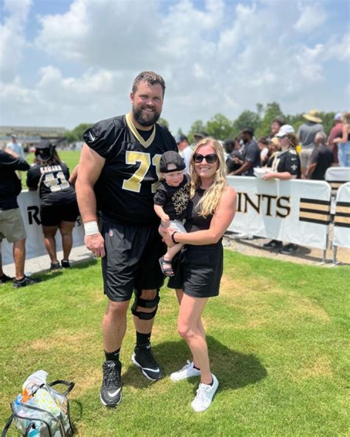 Ryan Ramczyk Biography, Age, Height, Wife, Net Worth, Family