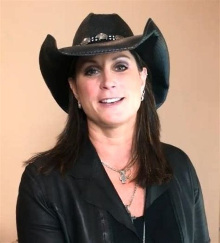 Sandy Johnson Biography, Age, Height, Husband, Net Worth, Family