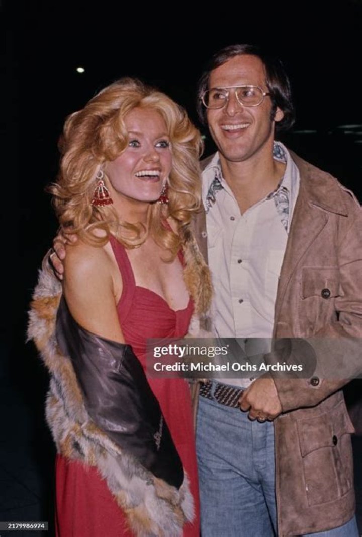 Sharon Farrell Biography, Age, Height, Husband, Net Worth, Family