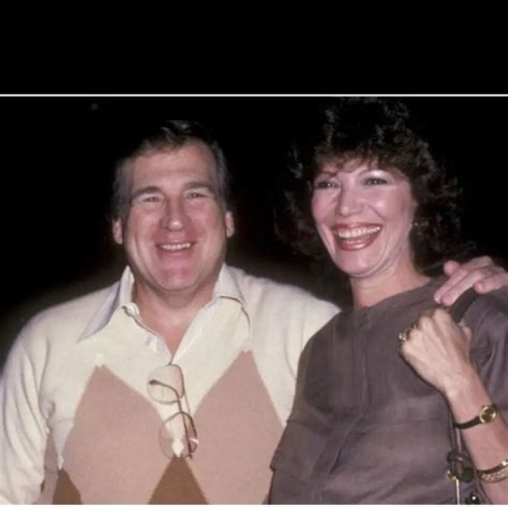 Shecky Greene Biography, Age, Height, Wife, Net Worth, Family