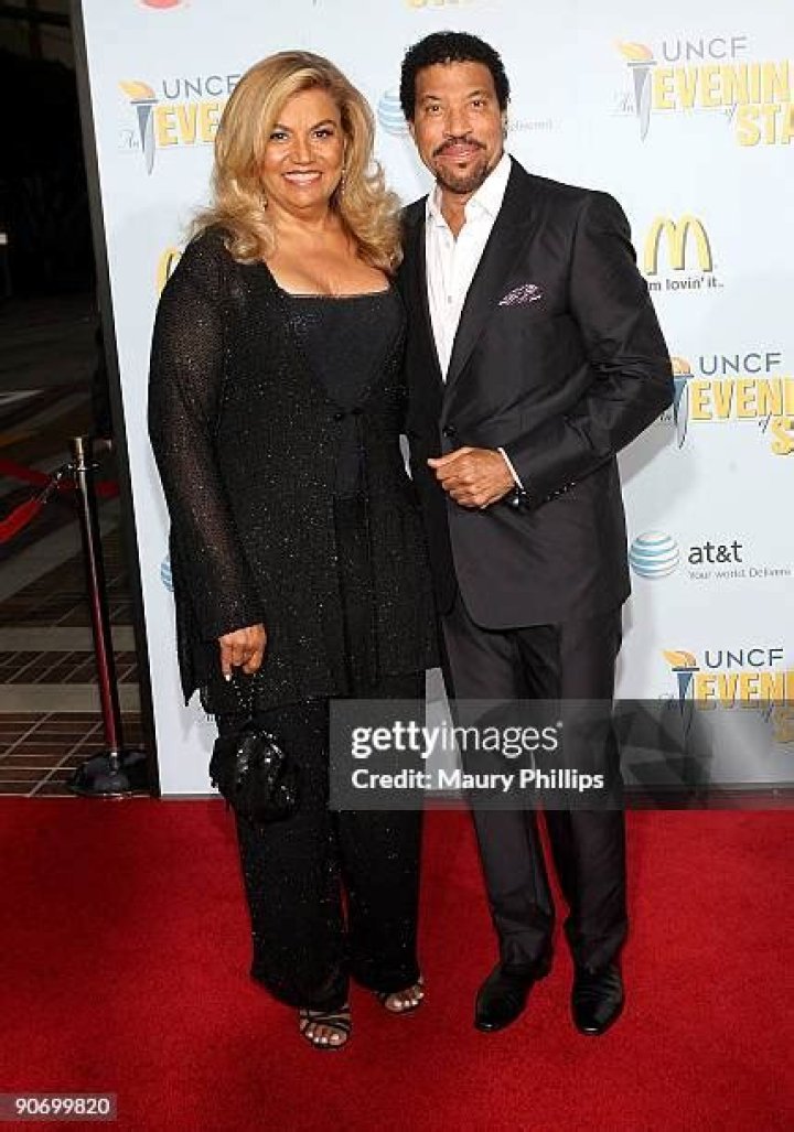 Suzanne De Passe Biography, Age, Height, Husband, Net Worth, Family