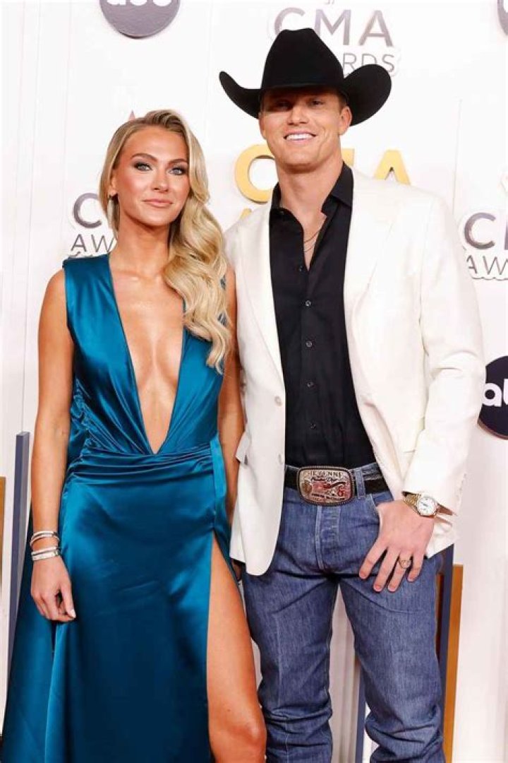 Tyson Apostol Biography, Age, Height, Wife, Net Worth, Family
