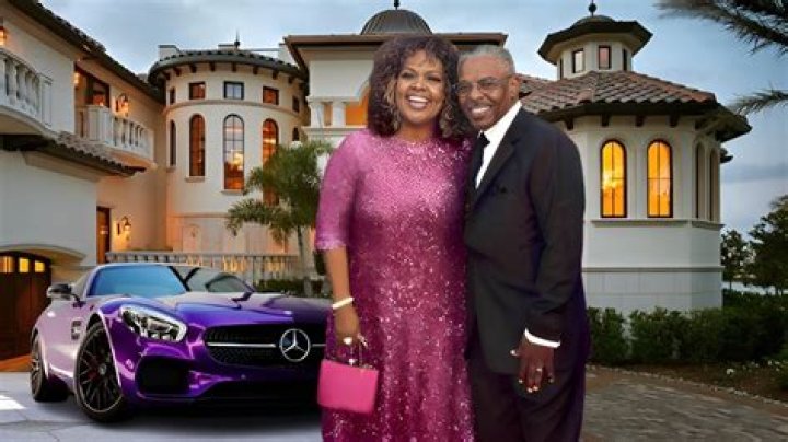 Vickie Winans Biography, Age, Height, Husband, Net Worth, Family