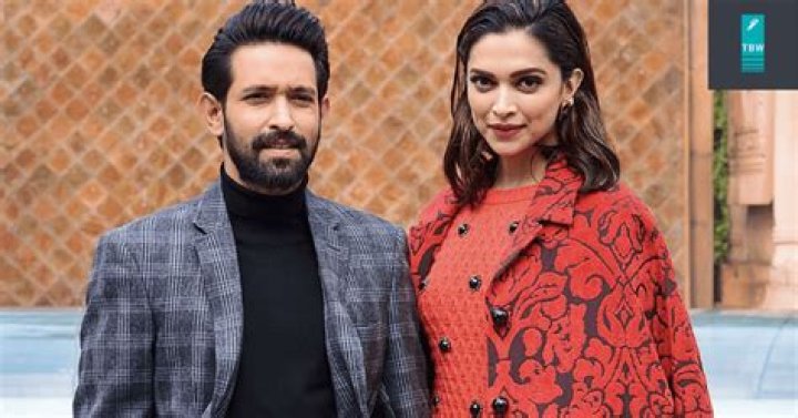 Vikrant Massey Biography, Age, Height, Wife, Net Worth, Family